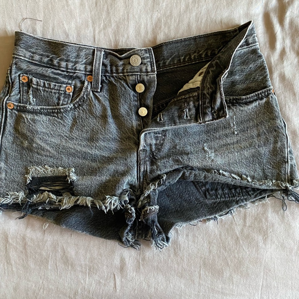 Levi's Gray Jean Shorts Distressed Frayed Hem